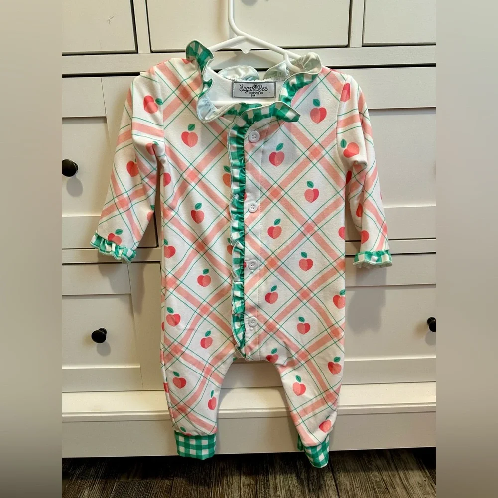 SUGAR BEE CLOTHING - Ruffle Buttflap - Peaches Plaid - NWOT!